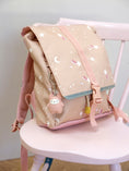 Gallery viewerに画像を読み込む, Toddler Backpack
