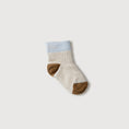 Gallery viewerに画像を読み込む, Finch & Fable Socks