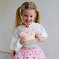 Gallery viewerに画像を読み込む, MIMI&LULA Cutey cupcake bag
