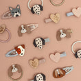 Gallery viewerに画像を読み込む, MIMI&LULA Puppy love mini hair clips
