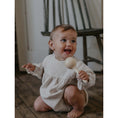 Gallery viewerに画像を読み込む, The Meadow Romper
